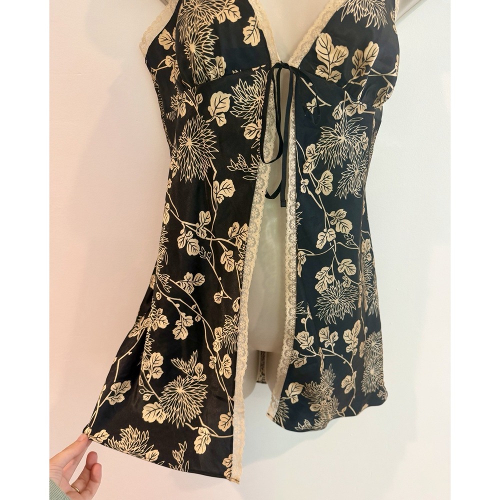 Victorias Secret Mini Slip Dress Open Tie Front Black Floral Satin Lace Sz S Y2K - Picture 4 of 11